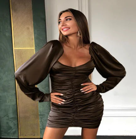 Elegant Long Sleeve Pleated Dress