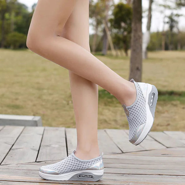 Rock&Roll Breathable Beijing Shoes