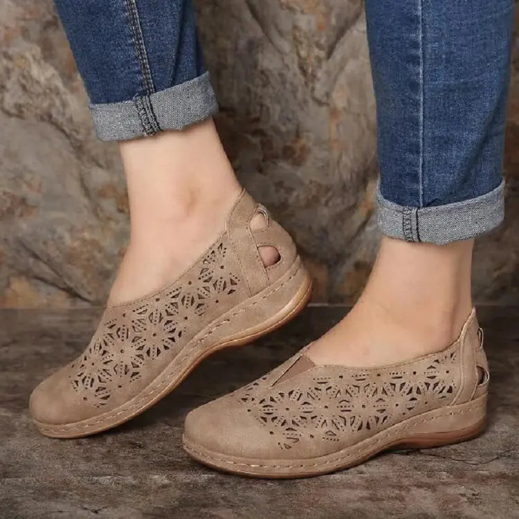 Chic Hollow Wedge Single Shoes for Women