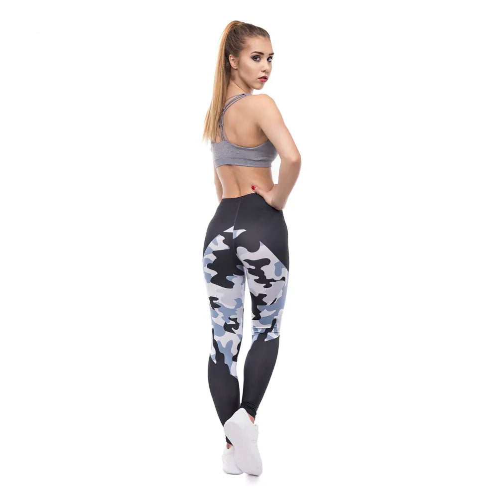 Chic High-Waisted Printed Capri Leggings