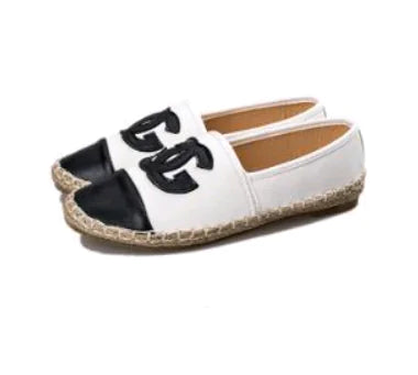 Chic Matte Fisherman Flats