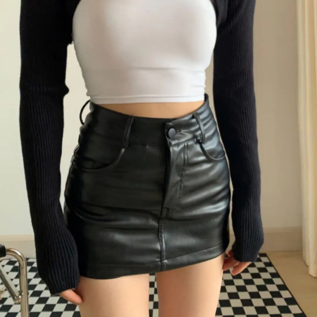Chic Black Mini Skirt