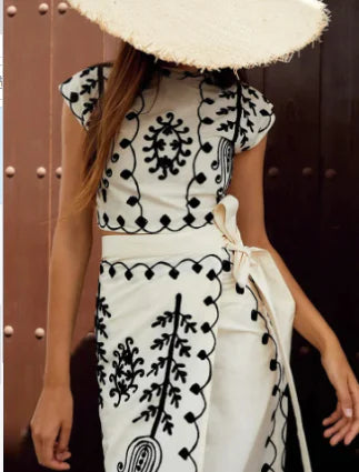 Eleonor Chic Skirt Ensemble