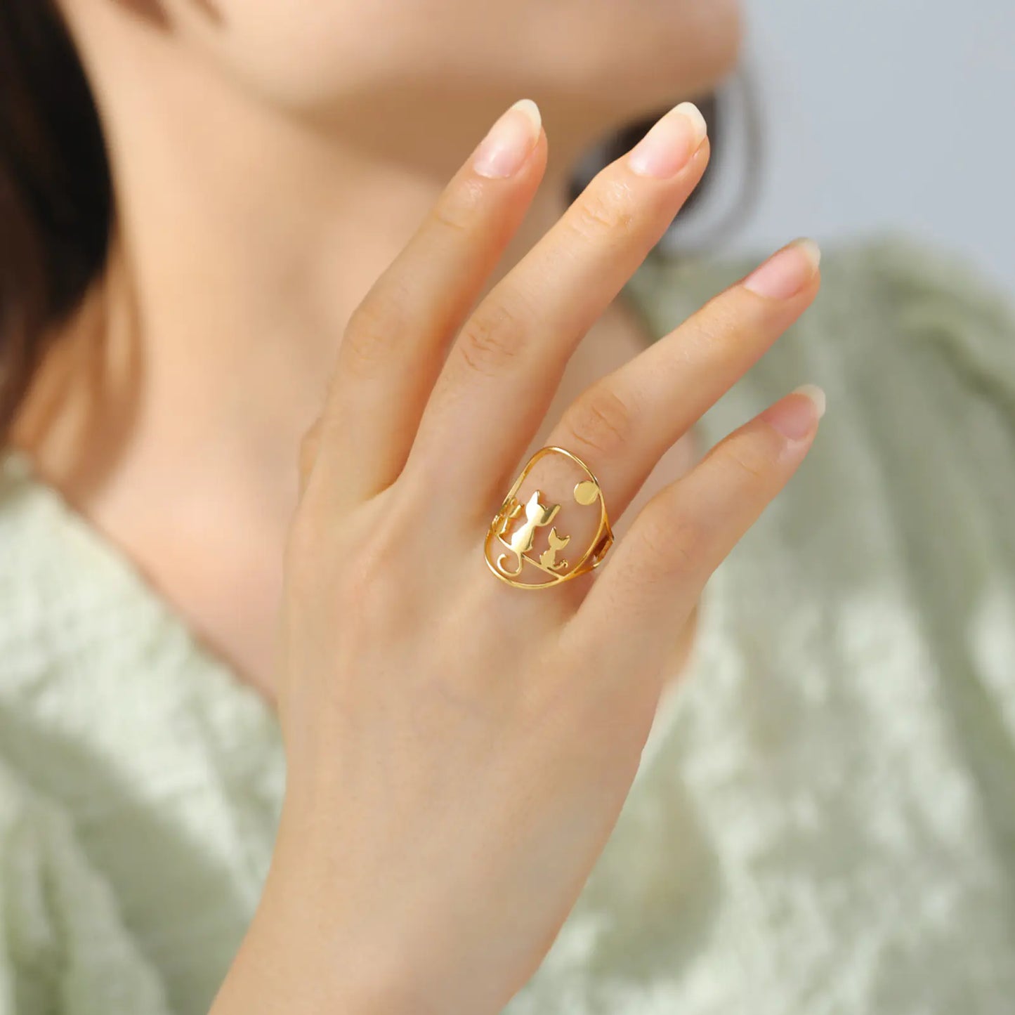 Tri-Cat Hollow Steel Ring