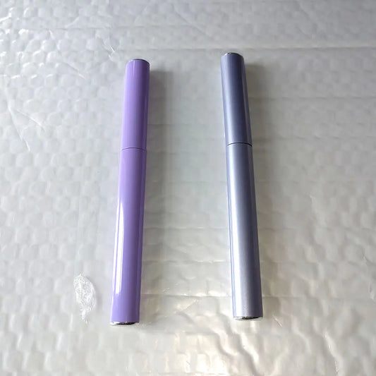 Sleek Electric Lash Curler for Stunning Curls