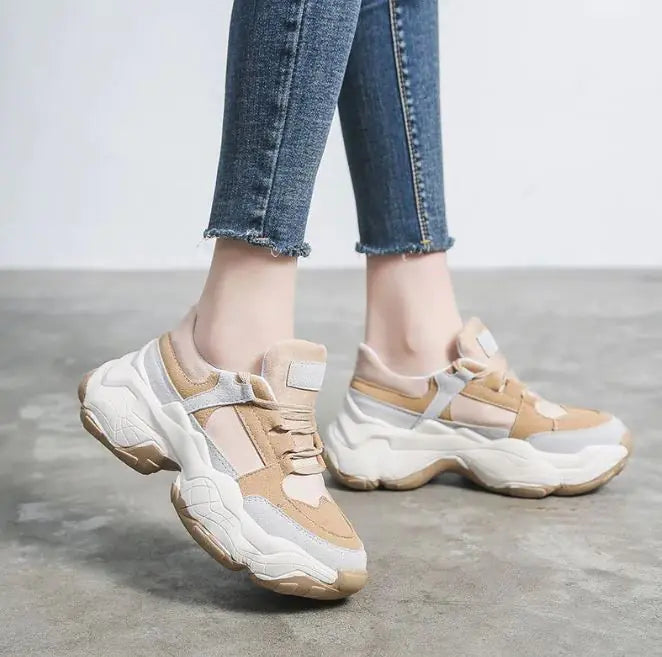 Korean Trendsetter Women's Travel Sneakers