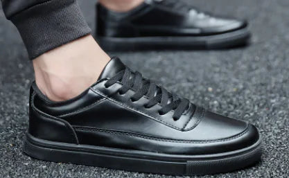 FlexiComfort Casual Sneakers