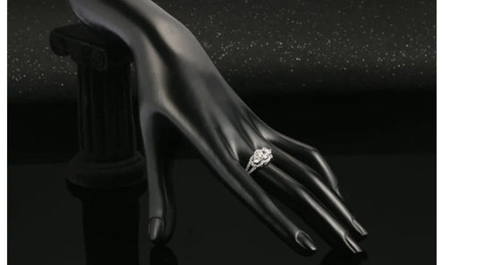 Elegant Platinum Zircon Ring