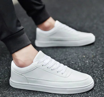 FlexiComfort Casual Sneakers