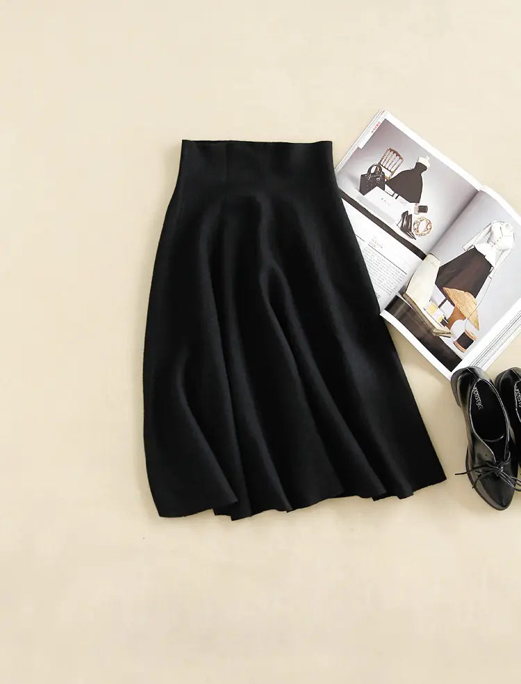 Elegant Pleated Midi Skirt