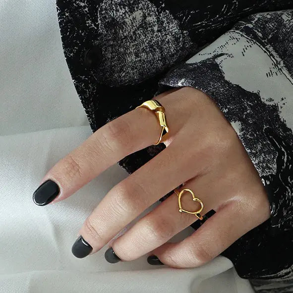 Minimalist Heart Elegance Rings