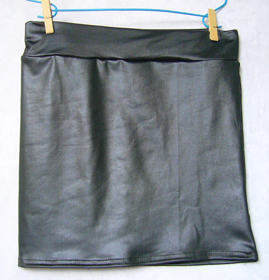Chic Faux Leather Mini Skirt - Curve Hugger